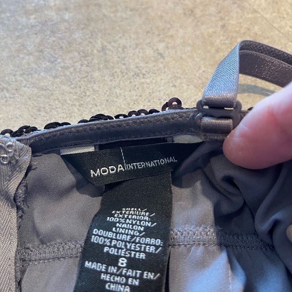 MODA INTERNATIONAL SIZE 8 Sequined Dress! - Picture 6 of 9